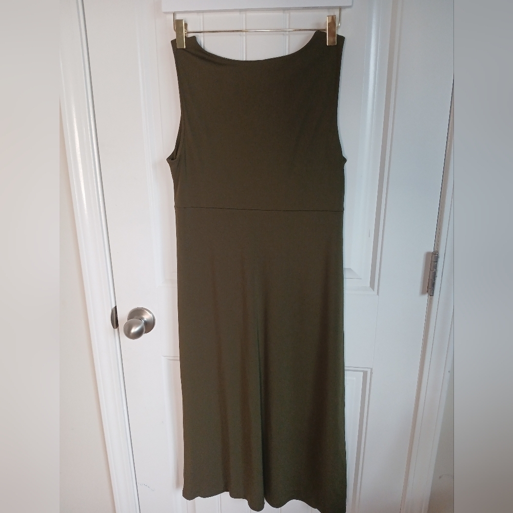 Liz Claiborne Green Pleated Sheath Dress - Picture 2 of 4
